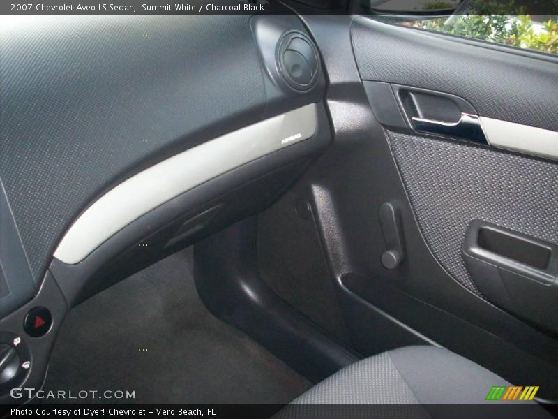 Summit White / Charcoal Black 2007 Chevrolet Aveo LS Sedan