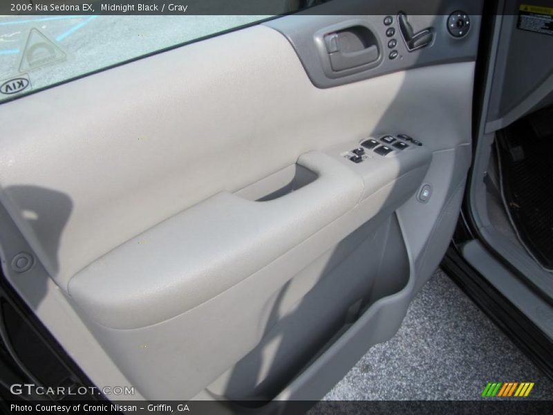 Midnight Black / Gray 2006 Kia Sedona EX