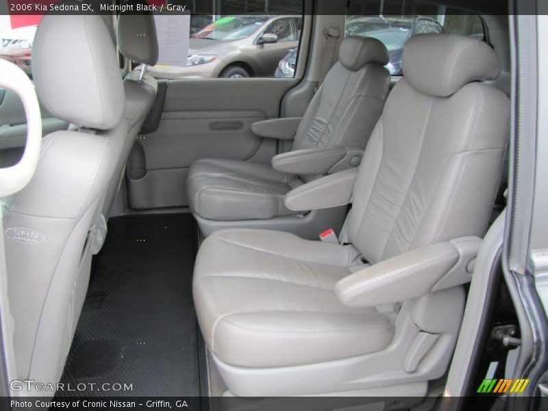 Midnight Black / Gray 2006 Kia Sedona EX