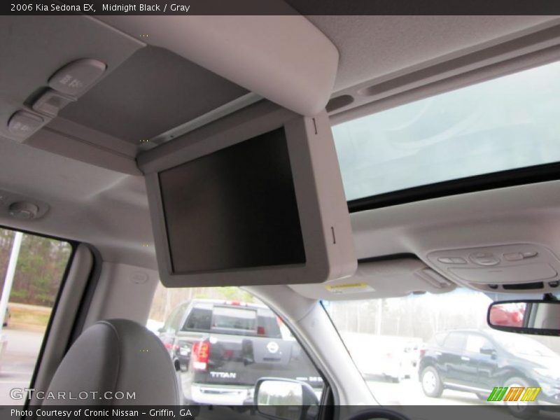 Midnight Black / Gray 2006 Kia Sedona EX