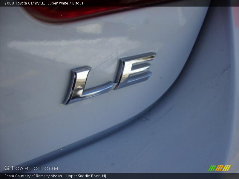 Super White / Bisque 2008 Toyota Camry LE