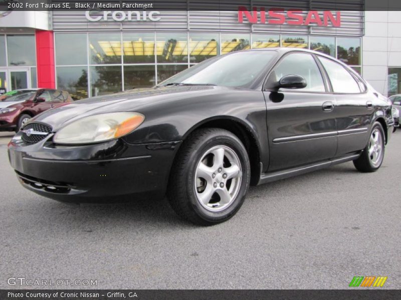 Black / Medium Parchment 2002 Ford Taurus SE