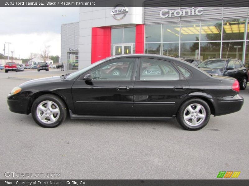 Black / Medium Parchment 2002 Ford Taurus SE