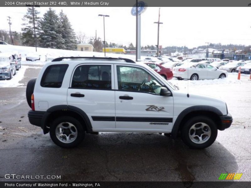 White / Medium Gray 2004 Chevrolet Tracker ZR2 4WD
