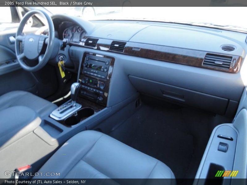 Black / Shale Grey 2005 Ford Five Hundred SEL