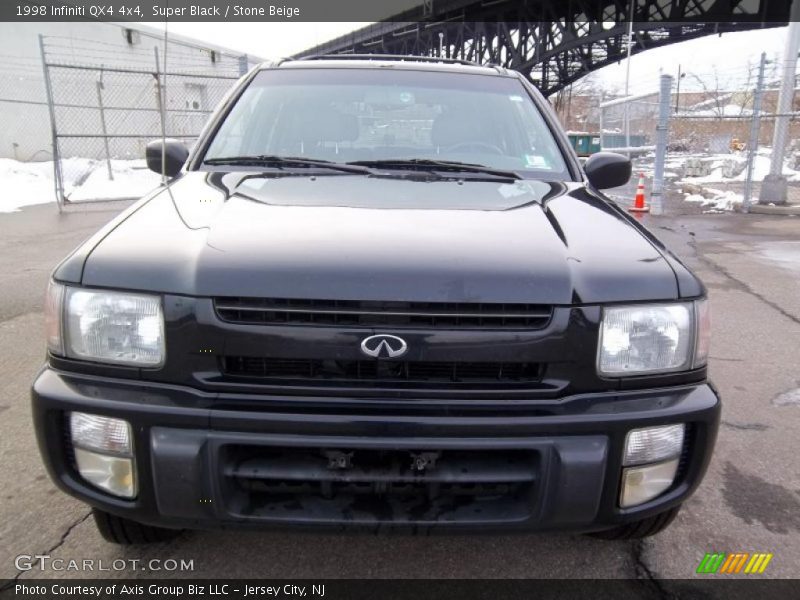 Super Black / Stone Beige 1998 Infiniti QX4 4x4