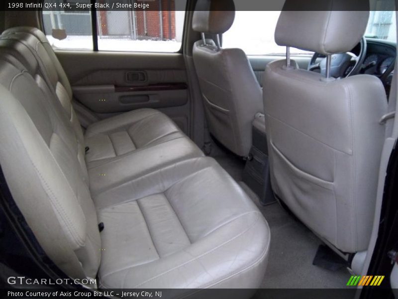 Super Black / Stone Beige 1998 Infiniti QX4 4x4