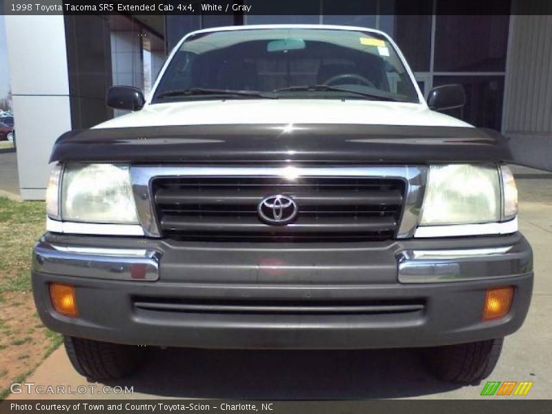 White / Gray 1998 Toyota Tacoma SR5 Extended Cab 4x4