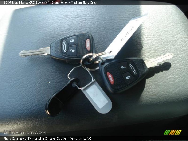 Stone White / Medium Slate Gray 2006 Jeep Liberty CRD Sport 4x4