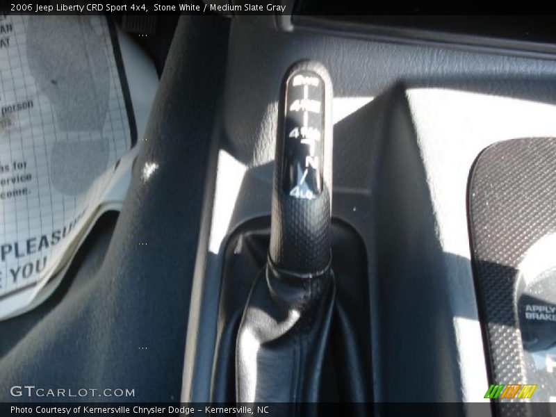 Stone White / Medium Slate Gray 2006 Jeep Liberty CRD Sport 4x4