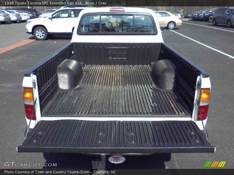 White / Gray 1998 Toyota Tacoma SR5 Extended Cab 4x4