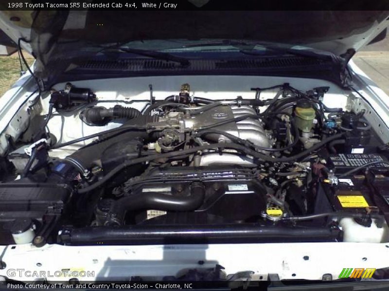 White / Gray 1998 Toyota Tacoma SR5 Extended Cab 4x4
