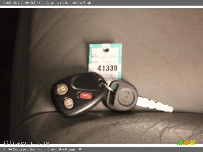 Carbon Metallic / Neutral/Shale 2003 GMC Yukon SLT 4x4