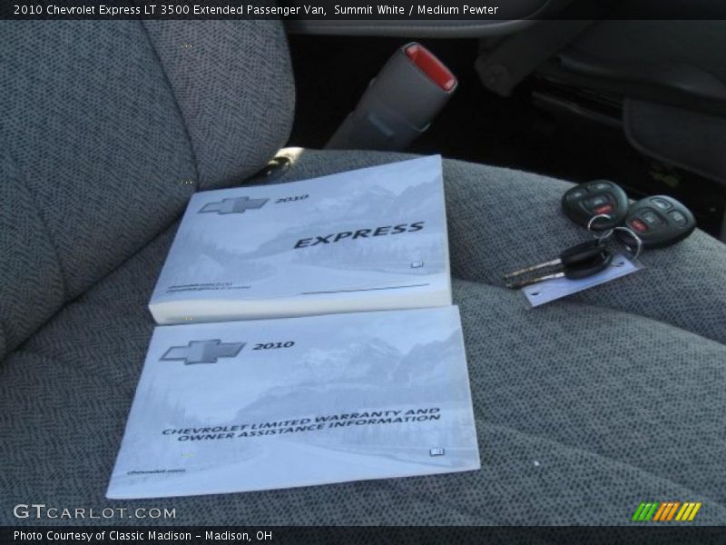 Summit White / Medium Pewter 2010 Chevrolet Express LT 3500 Extended Passenger Van