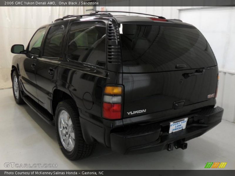 Onyx Black / Sandstone 2006 GMC Yukon Denali AWD