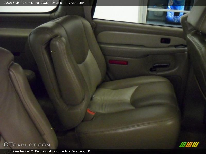 Onyx Black / Sandstone 2006 GMC Yukon Denali AWD