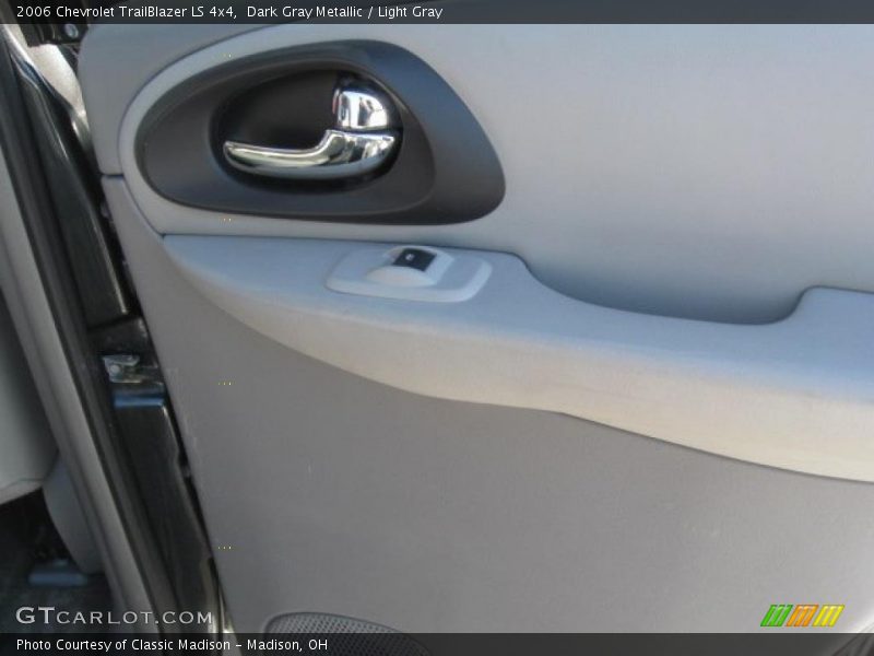 Dark Gray Metallic / Light Gray 2006 Chevrolet TrailBlazer LS 4x4