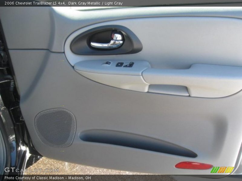 Dark Gray Metallic / Light Gray 2006 Chevrolet TrailBlazer LS 4x4