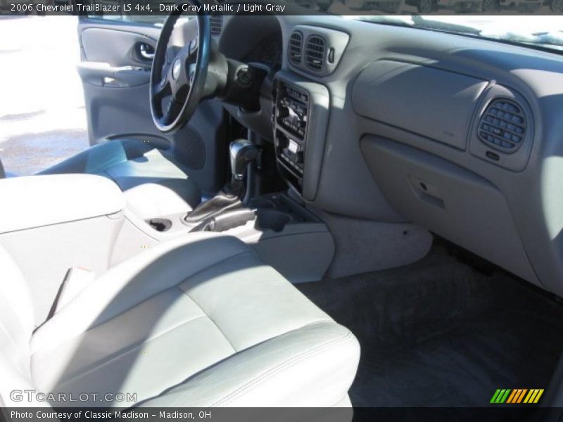 Dark Gray Metallic / Light Gray 2006 Chevrolet TrailBlazer LS 4x4