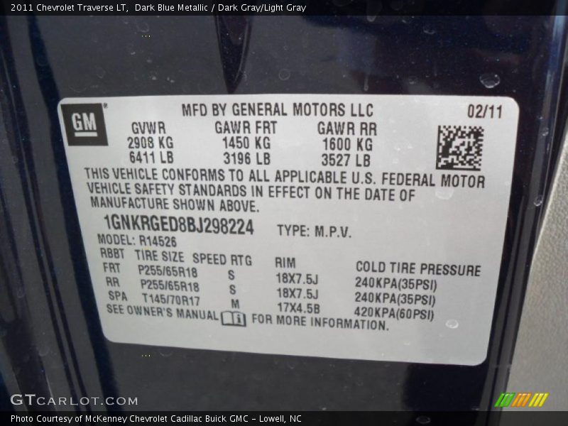Dark Blue Metallic / Dark Gray/Light Gray 2011 Chevrolet Traverse LT