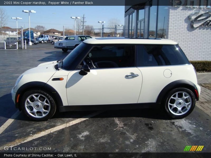 Pepper White / Panther Black 2003 Mini Cooper Hardtop
