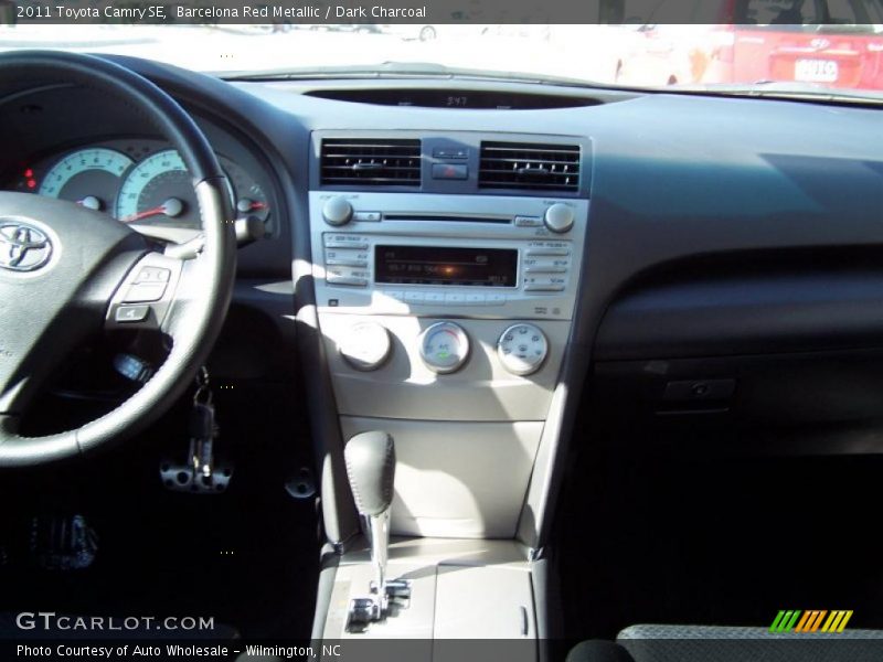 Barcelona Red Metallic / Dark Charcoal 2011 Toyota Camry SE