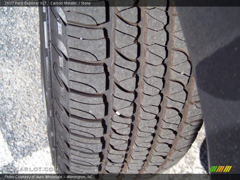 Carbon Metallic / Stone 2007 Ford Explorer XLT