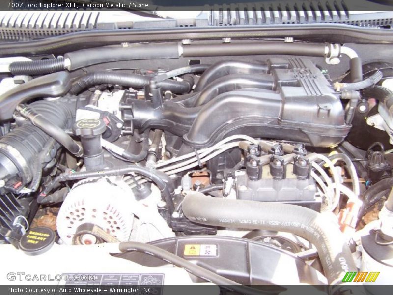 Carbon Metallic / Stone 2007 Ford Explorer XLT