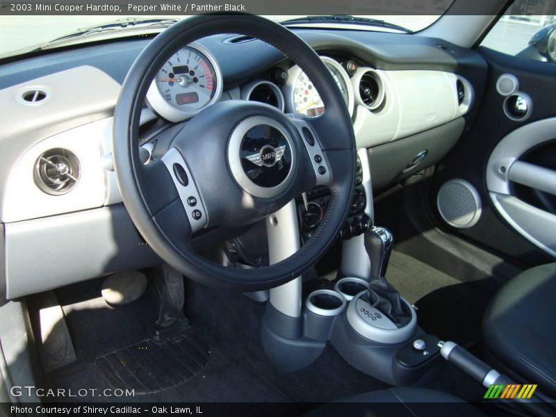 Pepper White / Panther Black 2003 Mini Cooper Hardtop