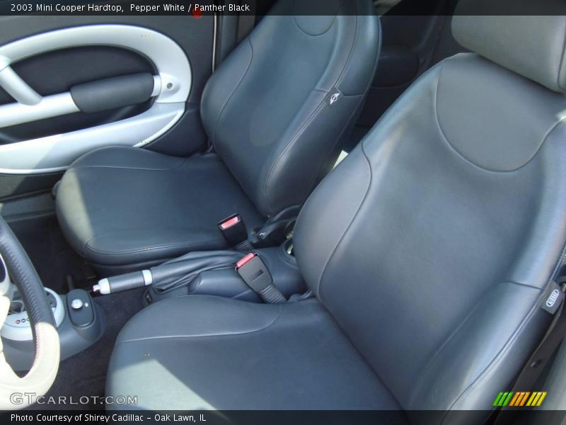 Pepper White / Panther Black 2003 Mini Cooper Hardtop
