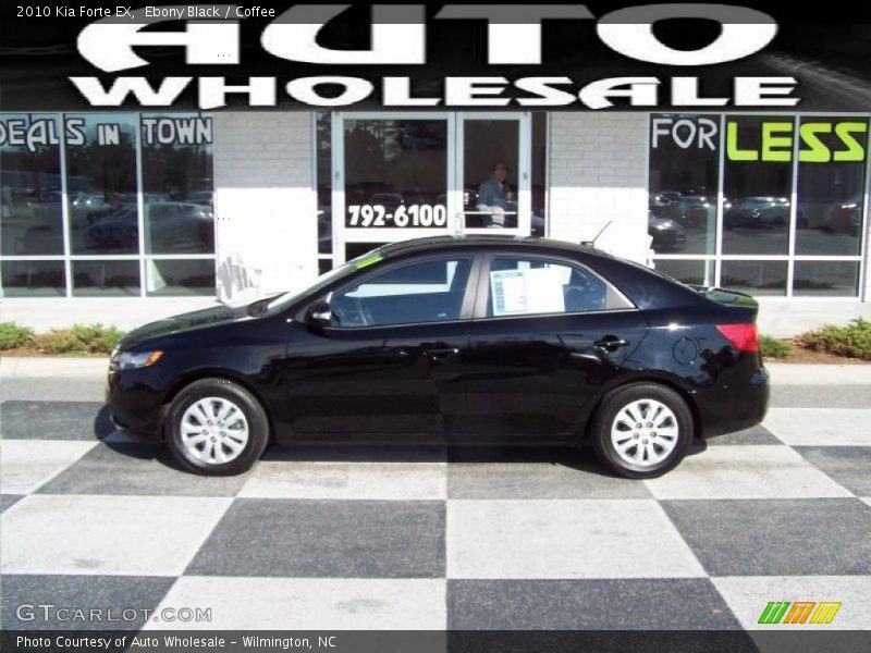 Ebony Black / Coffee 2010 Kia Forte EX