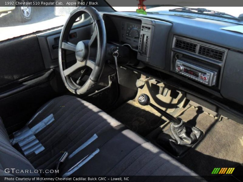 Apple Red / Black 1992 Chevrolet S10 Regular Cab