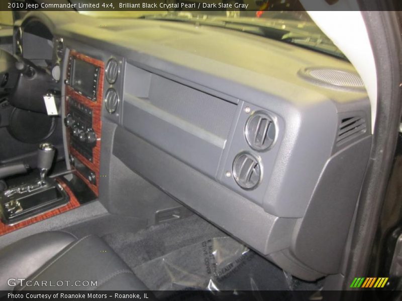 Brilliant Black Crystal Pearl / Dark Slate Gray 2010 Jeep Commander Limited 4x4