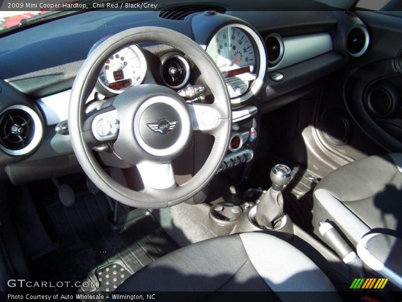 Chili Red / Black/Grey 2009 Mini Cooper Hardtop