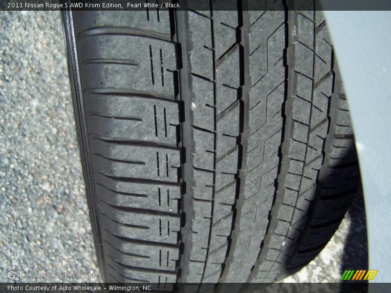 Pearl White / Black 2011 Nissan Rogue S AWD Krom Edition