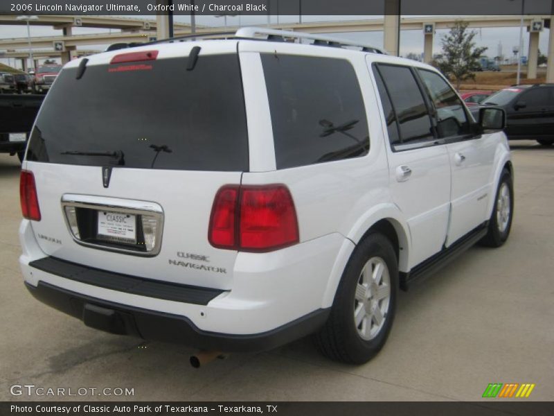 Oxford White / Charcoal Black 2006 Lincoln Navigator Ultimate