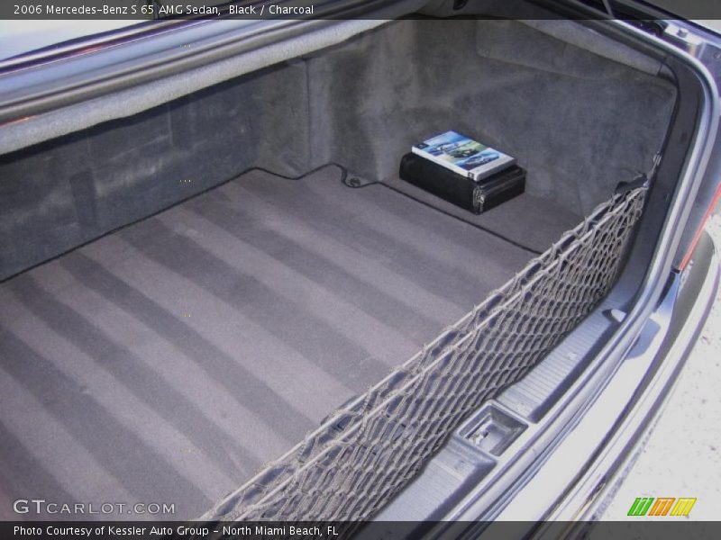  2006 S 65 AMG Sedan Trunk