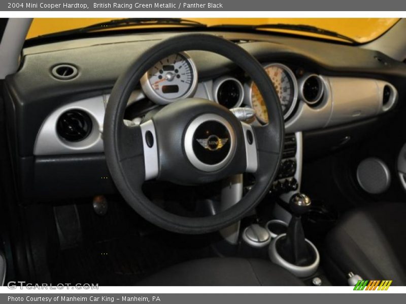 British Racing Green Metallic / Panther Black 2004 Mini Cooper Hardtop