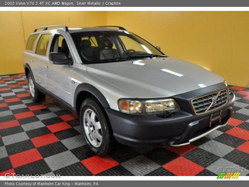Silver Metallic / Graphite 2002 Volvo V70 2.4T XC AWD Wagon