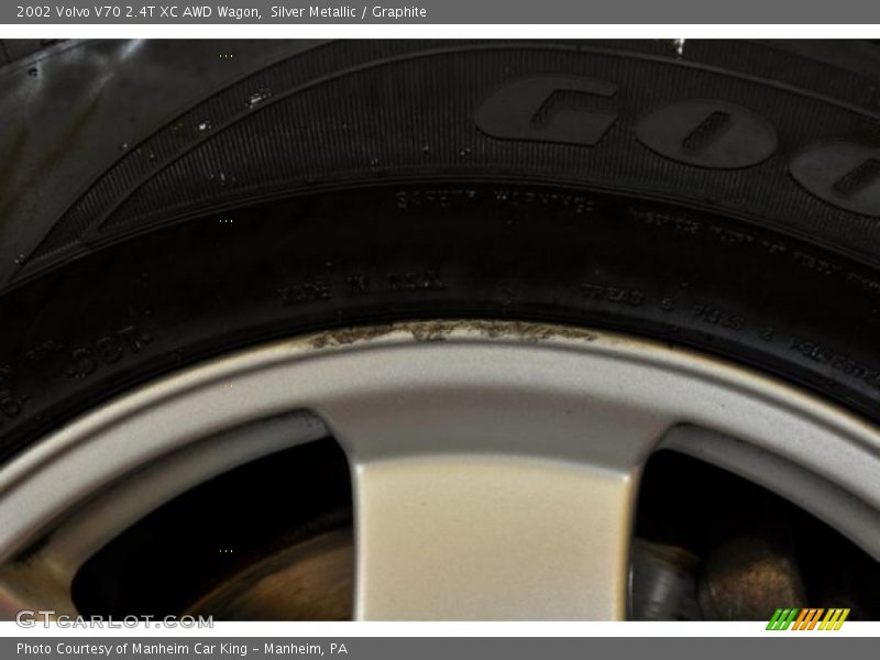 Silver Metallic / Graphite 2002 Volvo V70 2.4T XC AWD Wagon