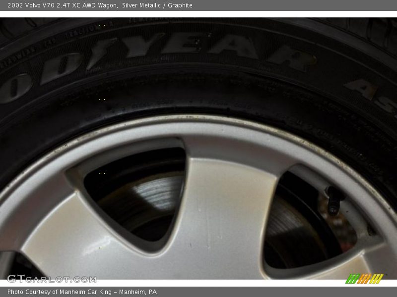 Silver Metallic / Graphite 2002 Volvo V70 2.4T XC AWD Wagon