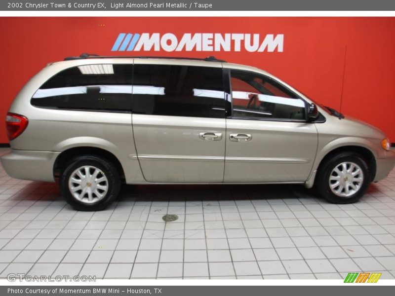 Light Almond Pearl Metallic / Taupe 2002 Chrysler Town & Country EX