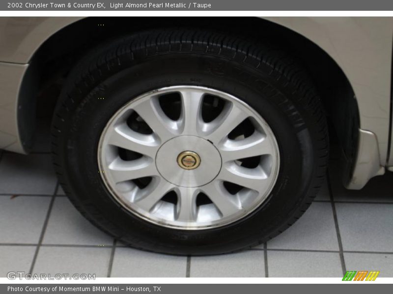Light Almond Pearl Metallic / Taupe 2002 Chrysler Town & Country EX