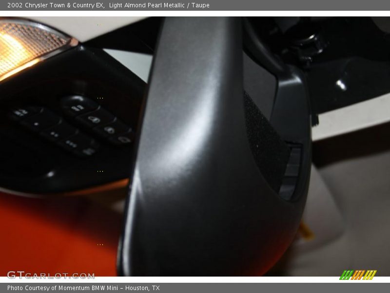 Light Almond Pearl Metallic / Taupe 2002 Chrysler Town & Country EX