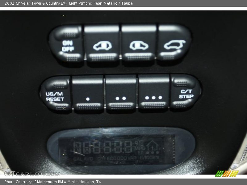 Light Almond Pearl Metallic / Taupe 2002 Chrysler Town & Country EX