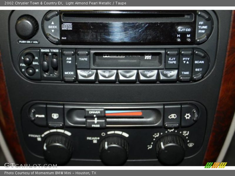 Light Almond Pearl Metallic / Taupe 2002 Chrysler Town & Country EX