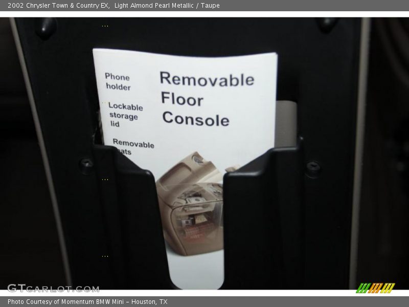 Light Almond Pearl Metallic / Taupe 2002 Chrysler Town & Country EX