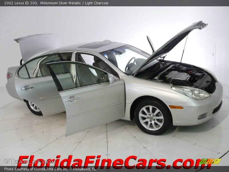 Millennium Silver Metallic / Light Charcoal 2002 Lexus ES 300