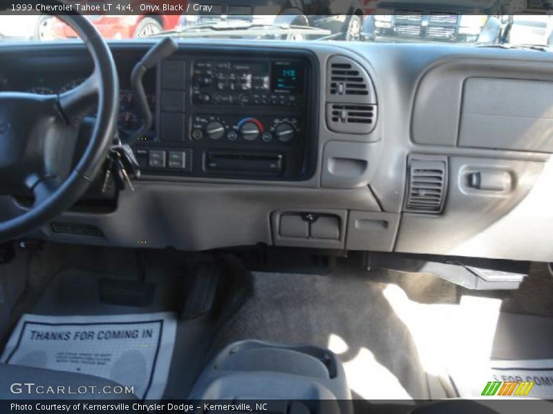 Onyx Black / Gray 1999 Chevrolet Tahoe LT 4x4