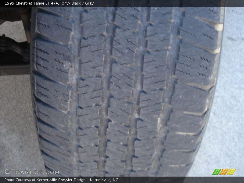 Onyx Black / Gray 1999 Chevrolet Tahoe LT 4x4